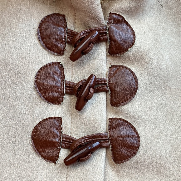 Little Lass Toddler Poncho with Floral Embroidery Size 2T - Picture 4 of 6